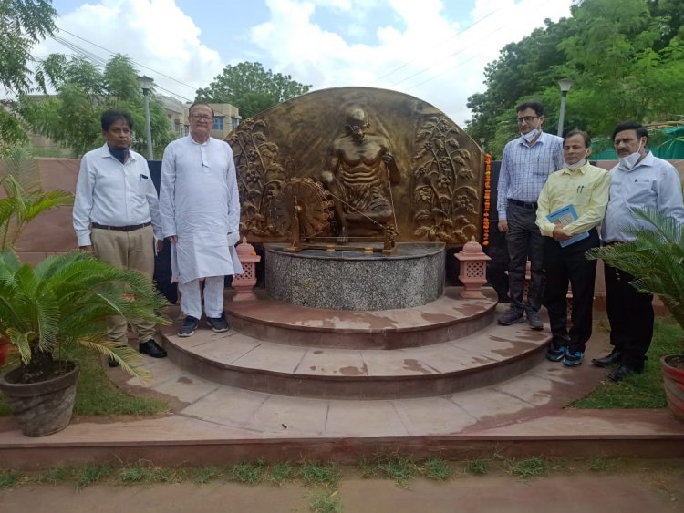 ऊर्जा मंत्री ने किया गांधी वाटिका का लोकार्पण