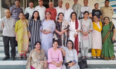 सिन्धी भाषा दिवस एवं भगत कंवरराम के उपलक्ष में आयोजित मासिक अदबी गोष्ठी सम्पन्न