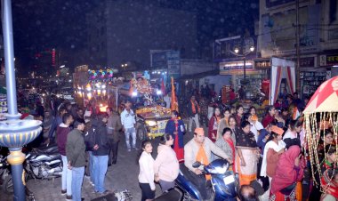 हेमू कालाणी जन् जागरण रथ यात्रा का सिंधी पँचायत स्टेशन पर जोरदार स्वागत