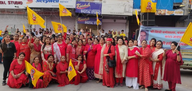 सिन्धी भजनों और गीतों पर  प्रभात फेरी  में सभी झूमे,सर्किल  आज करेगा शोभायात्रा का स्वागत